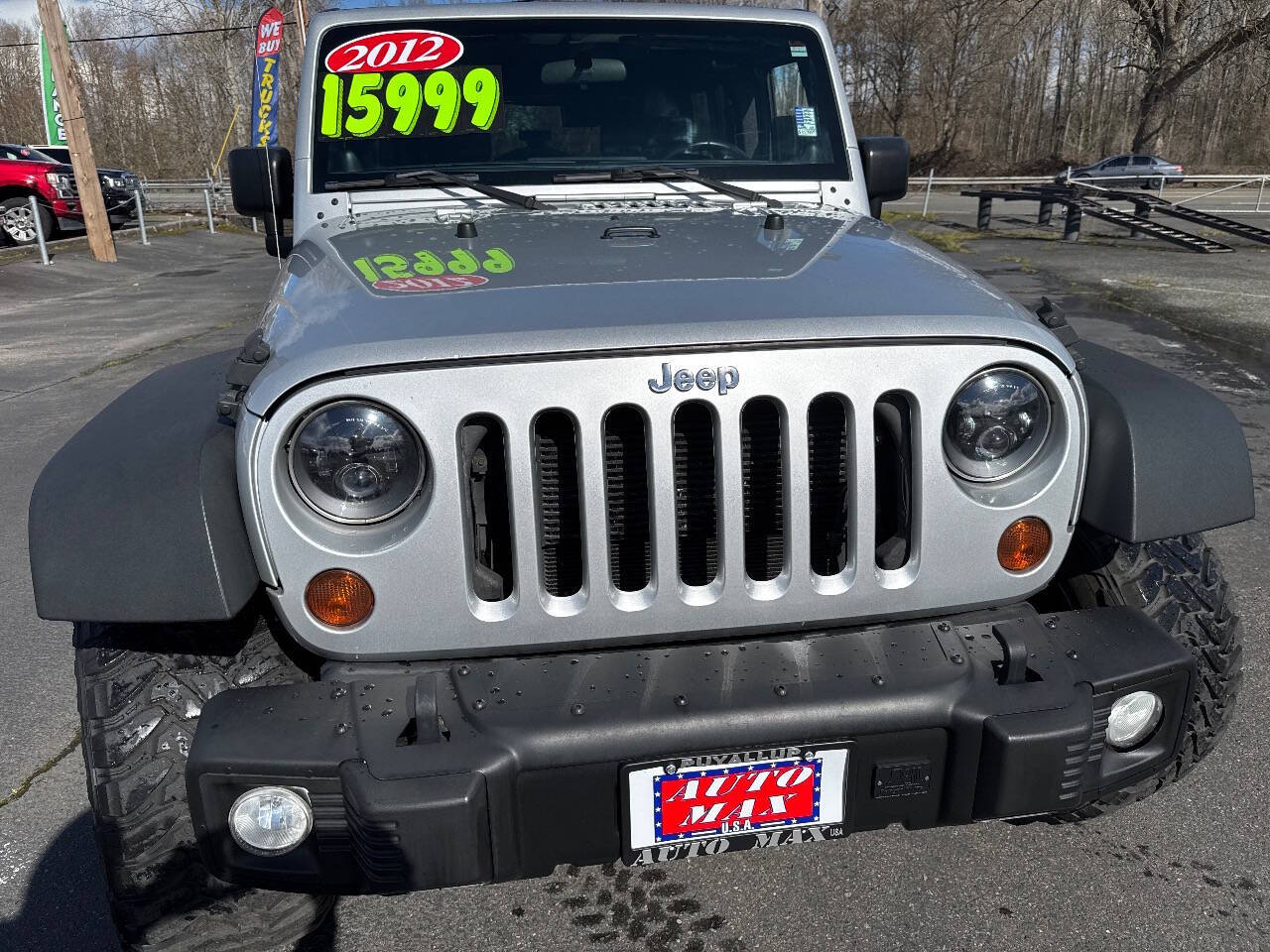 used 2012 Jeep Wrangler Unlimited car, priced at $15,999