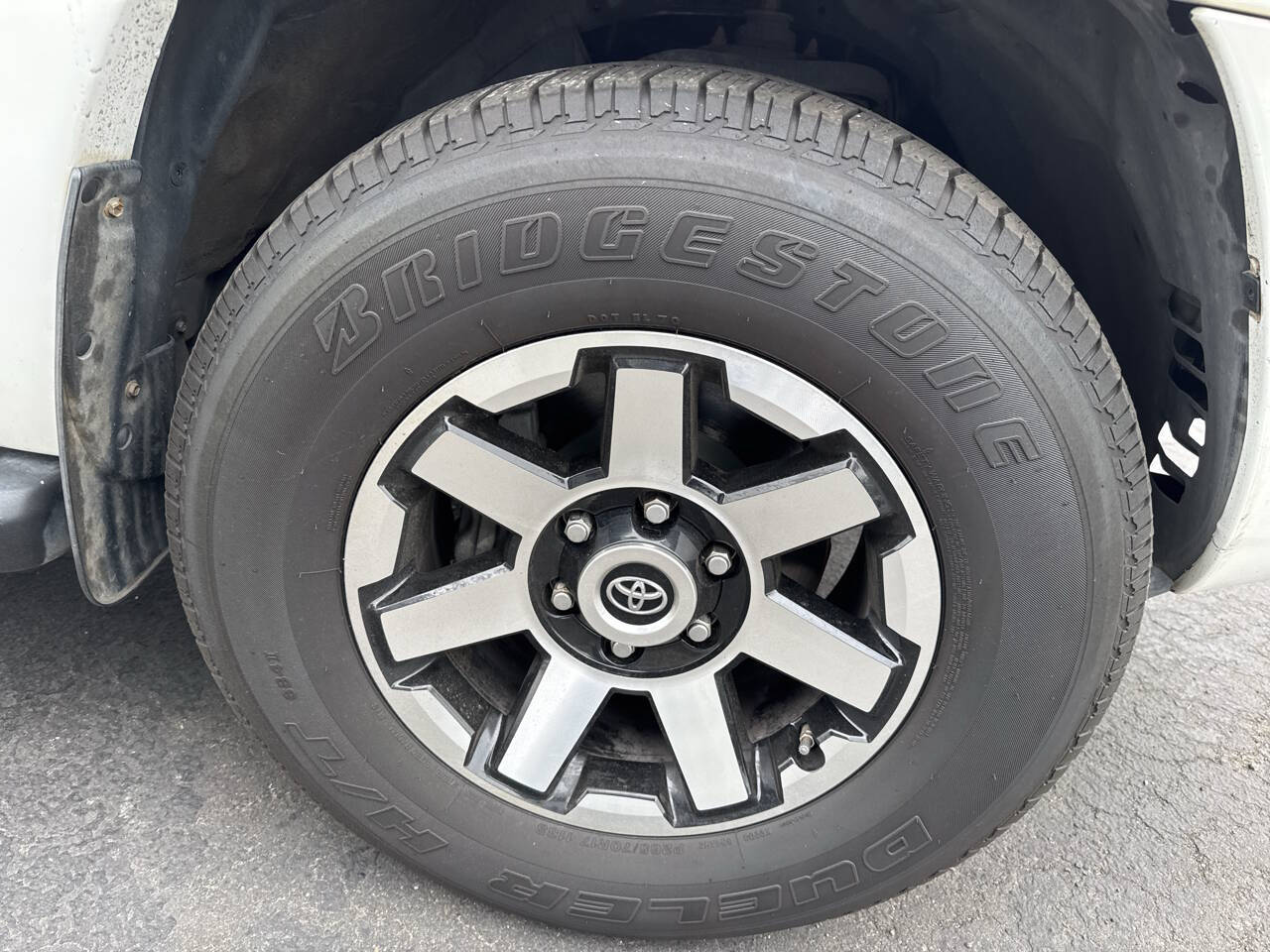 used 2005 Toyota 4Runner car, priced at $10,999