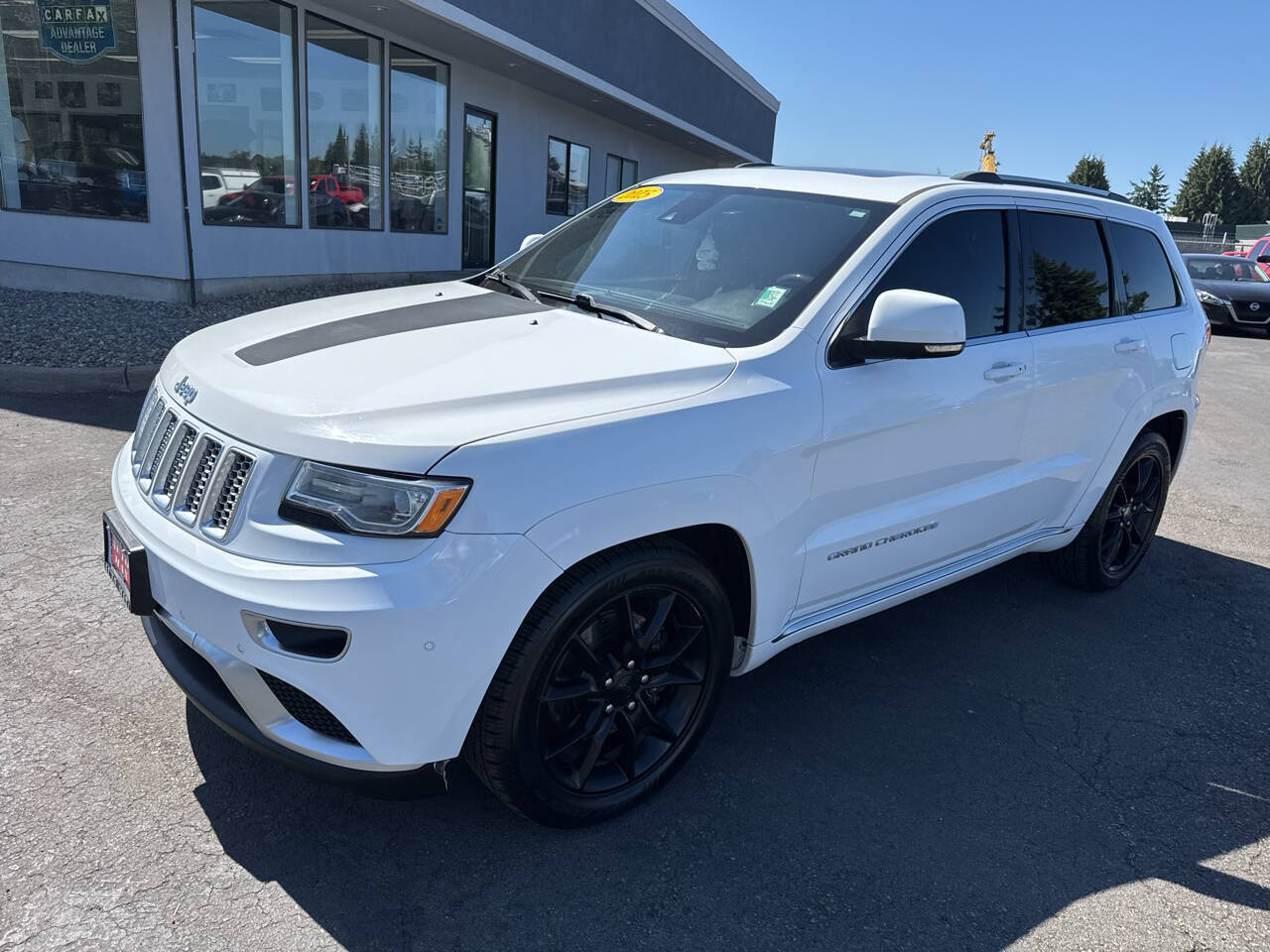 used 2015 Jeep Grand Cherokee car, priced at $14,499