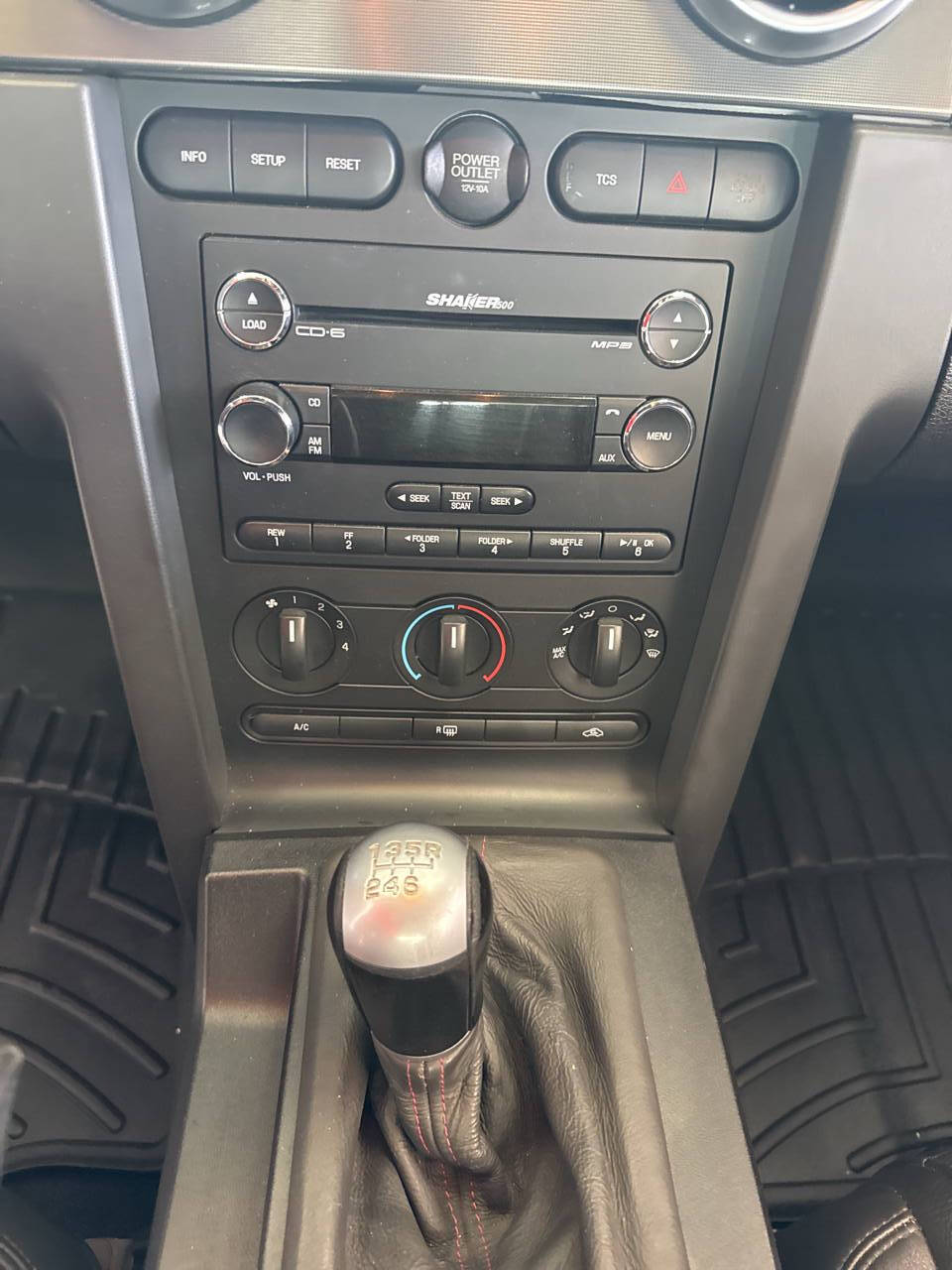 used 2009 Ford Shelby GT500 car