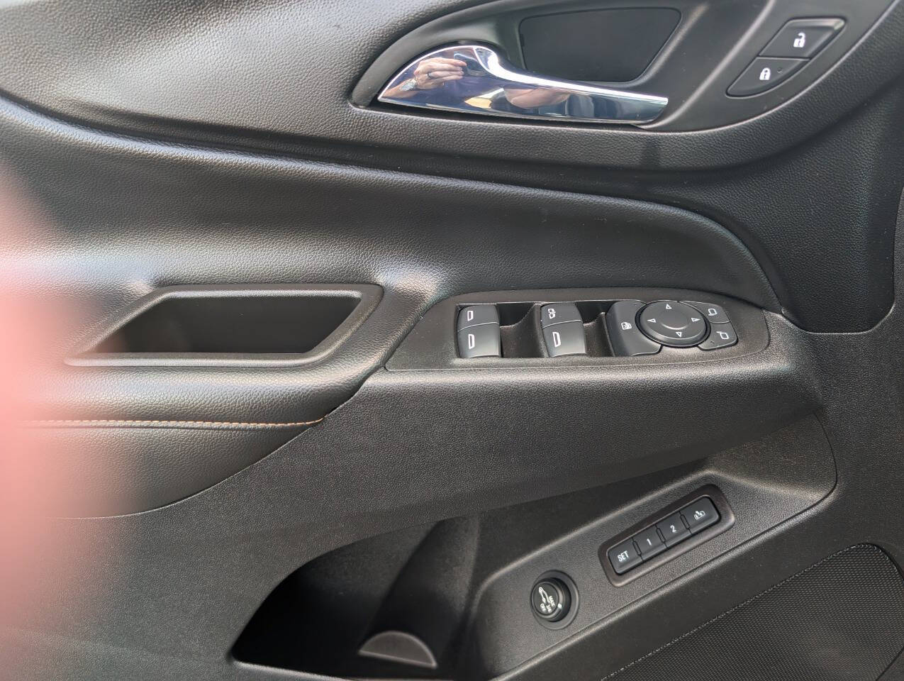 used 2020 Chevrolet Equinox car, priced at $19,999